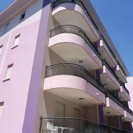 Fun And Relax By Our Flat-beahost * Μπιμπιόνε