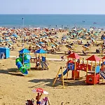 Fun And Relax By Our Flat-beahost Бібіоне